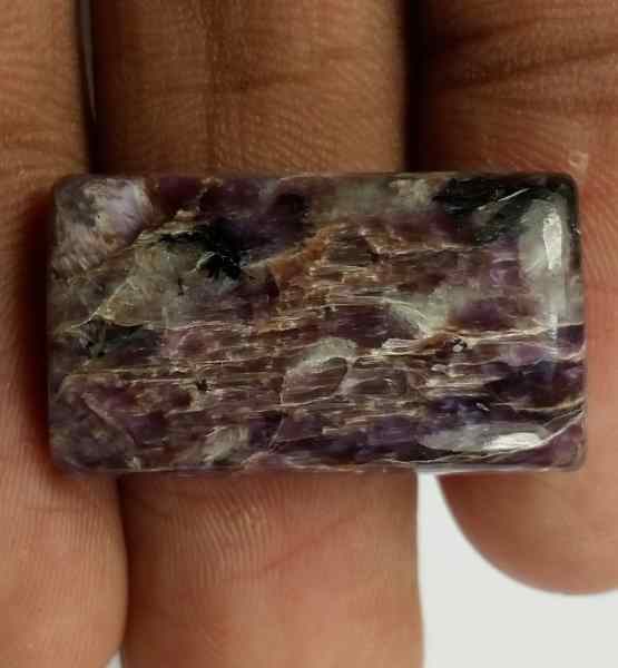 18.55 Carats Charoite 24.54 x 14.05 x 5.38 mm