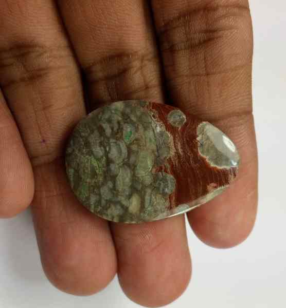 26.8 Carats Mushroom Rhyolite 37.10 x 27.85 x 9.63 mm