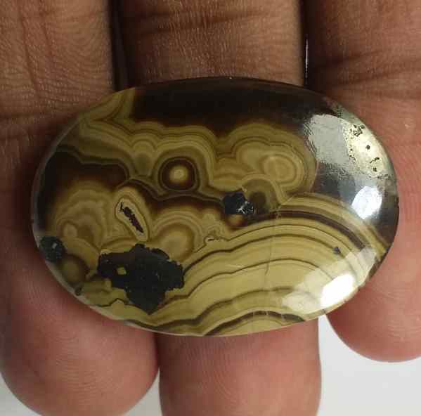 53.15 Carats Sphalerite 31.35 x 22.12 x 5.80 mm