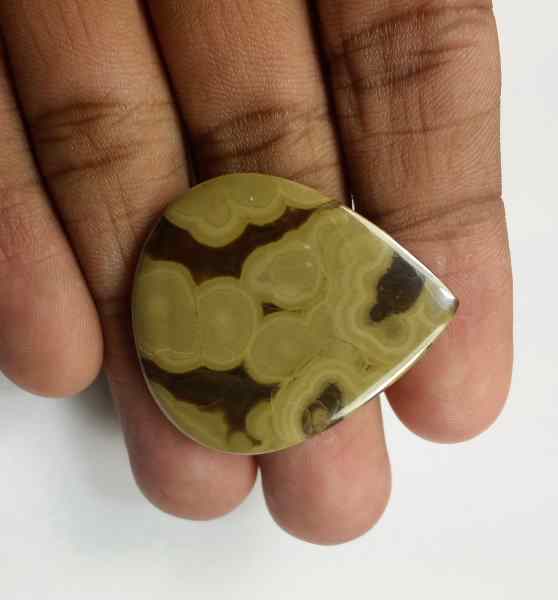 41.5 Carats Sphalerite 34.58 x 30.34 x 3.24 mm