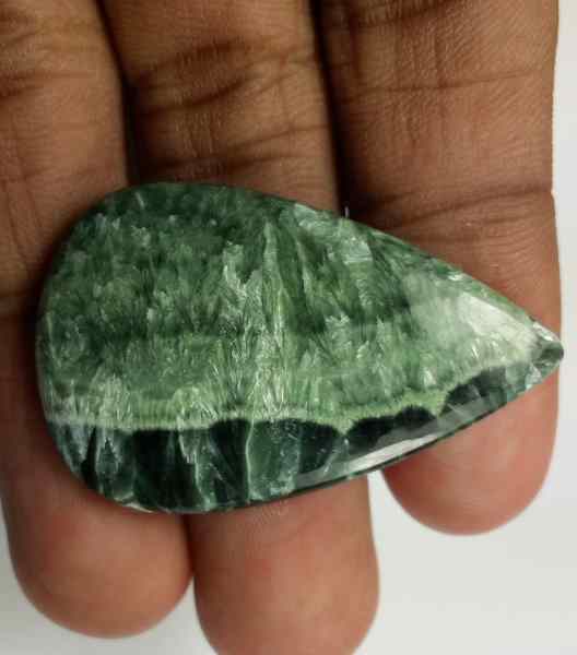 33.6 Carats Seraphinite 39.24 x 25.22 x 4.66 mm