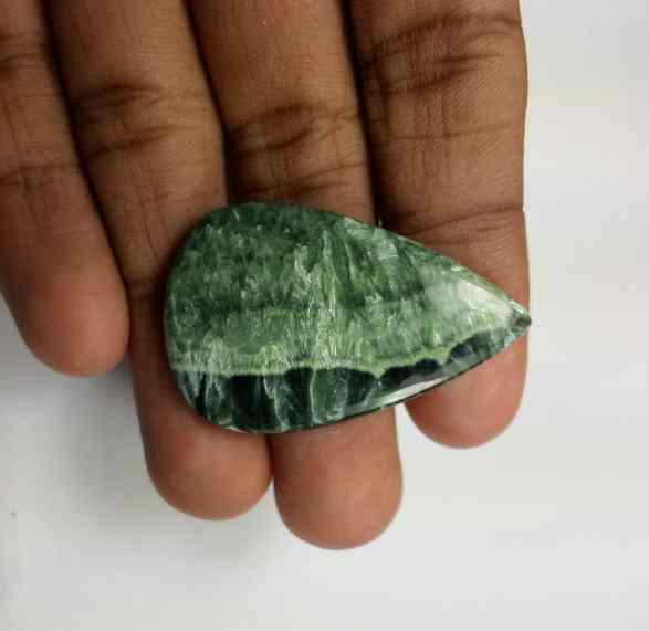 33.6 Carats Seraphinite 39.24 x 25.22 x 4.66 mm