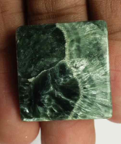 25.35 Carats Seraphinite 24.90 x 23.51 x 4.06 mm