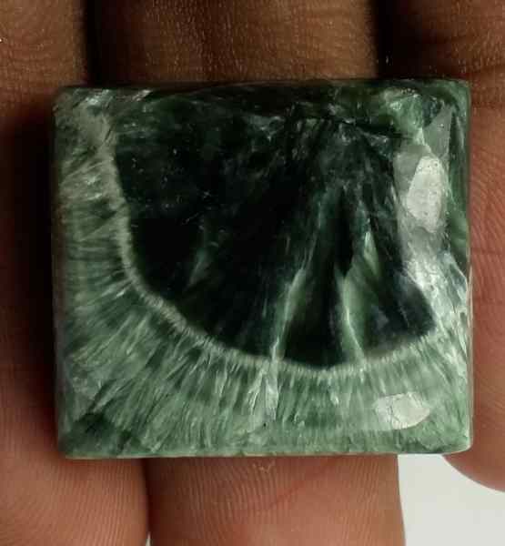 29.6 Carats Seraphinite 22.73 x 20.34 x 6.58 mm