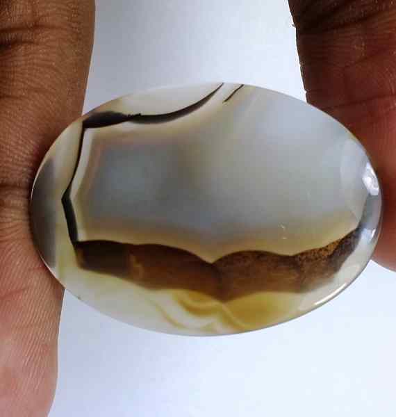26.3 Carats Montana Agate 33.22 x 23.65 x 4.81 mm