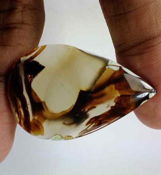 39.4 Carats Montana Agate 41.07 x 27.23 x 4.82 mm