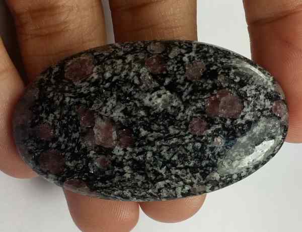 72.3 Carats Ruby Foll 47.99 x 28.52 x 5.84 mm