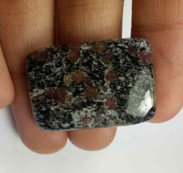 30.95 Carats Ruby Foll 28.28 x 19.71 x 4.92 mm