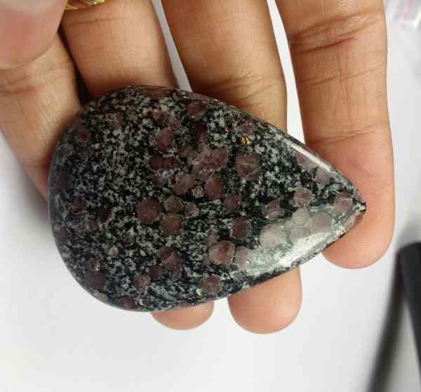 124.3 Carats Ruby Foll 52.82 x 38.12 x 7.21 mm