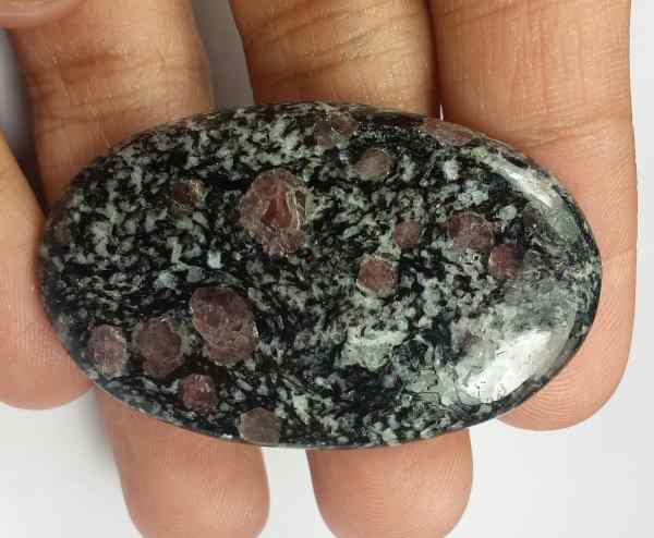 56.7 Carats Ruby Foll 44.58 x  x 27.63 x 5.01 mm