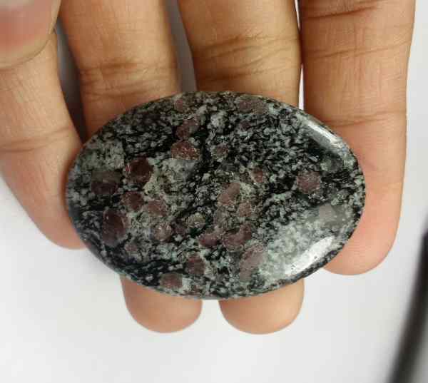 65.5 Carats Ruby Foll 43.98 x 31.13 x 5.37 mm