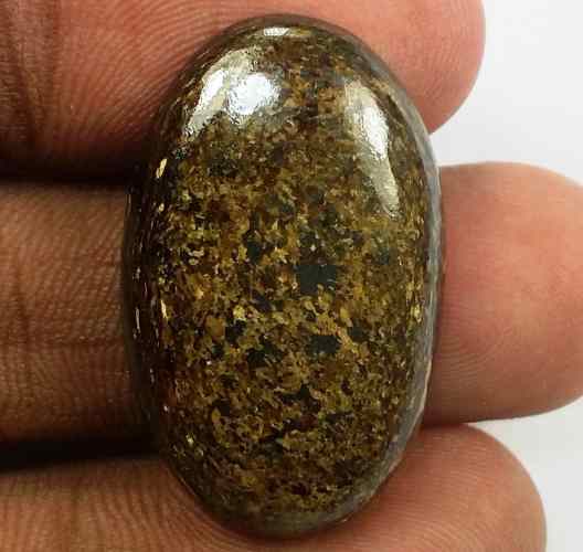 31.81 Carats Bronzite 28.17 x 17.46 x 5.97 mm