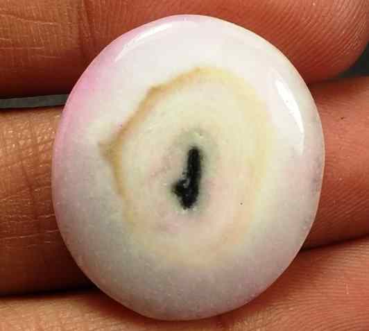 18.23 Carats Solar Eye 24.07 x 21.57 x 4.51 mm