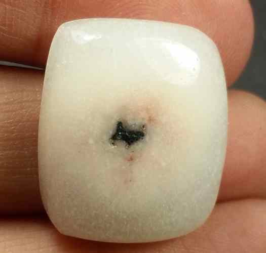 22.52 Carats Solar Eye 20.90 x 17.84 x 6.57 mm