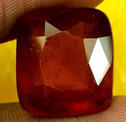 11.69 Carats Ceylon Hessonite 13.70 x 12.55 x 7.24 mm