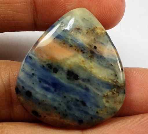 32.01 Carats Sodalite 30.24 x 27.32 x 5.00 mm