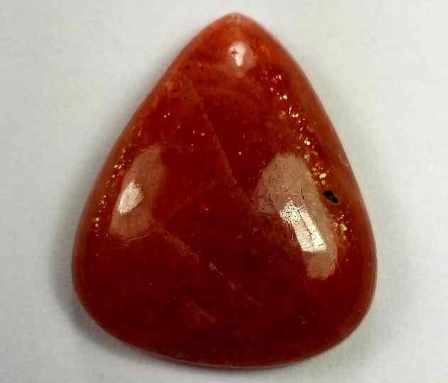 27.21 Carats Sunstone 26.57 x 22.24 x 6.85 mm