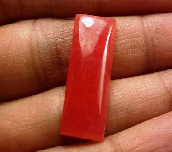 11.84 Carats Rhodochrosite 25.27 x 8.67 x 3.97 mm