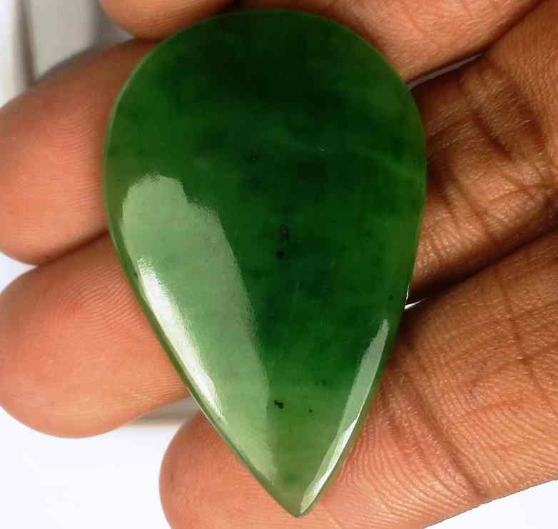33.75 Carats Nephrite Jade 39.15 x 25.50 x 4.01 mm