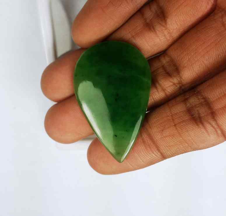 33.75 Carats Nephrite Jade 39.15 x 25.50 x 4.01 mm