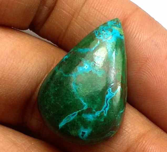 18.46 Carats Chrysocolla 24.18 x 15.86 x 5.91 mm