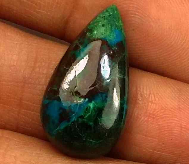 15.57 Carats Chrysocolla 21.80 x 12.04 x 6.53 mm