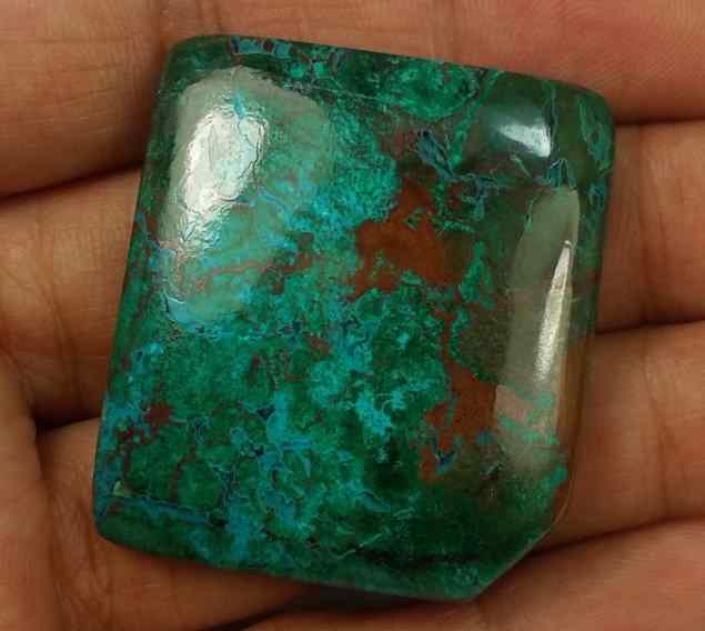 84.08 Carats Chrysocolla 35.01 x 31.10 x 6.82 mm