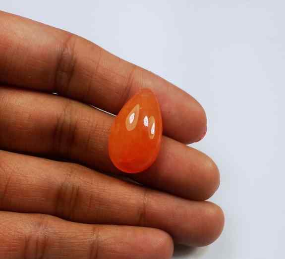 15.36 Carat Carnelian 23.01 x 13.38 x 7.36 mm