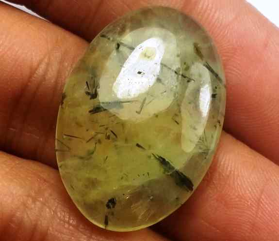 26.15 Carat Green Russian Federation Prehnite 26.90 x 18.94 x 6.04 mm