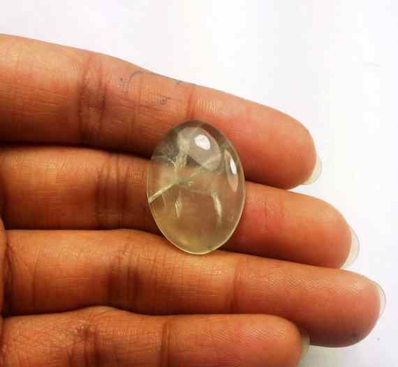 17.16 Carat Green Russian Federation Prehnite 23.31 x 16.94 x 4.77 mm