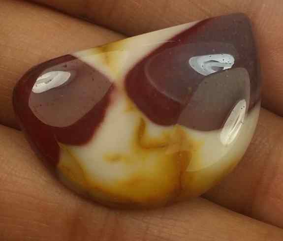 28.55 Carat Yellow Australia Mookaite 30.32 x 20.37 x 5.12 mm