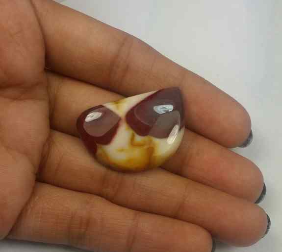 28.55 Carat Yellow Australia Mookaite 30.32 x 20.37 x 5.12 mm