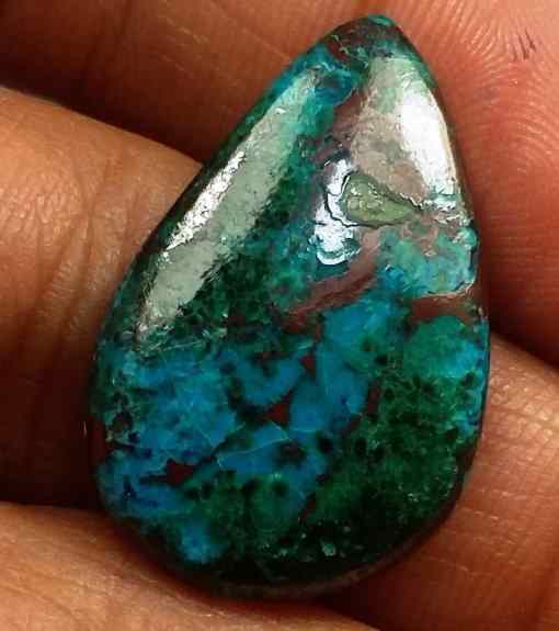 9.42 Carats Chrysocolla 23.31 x 15.06 x 3.29 mm