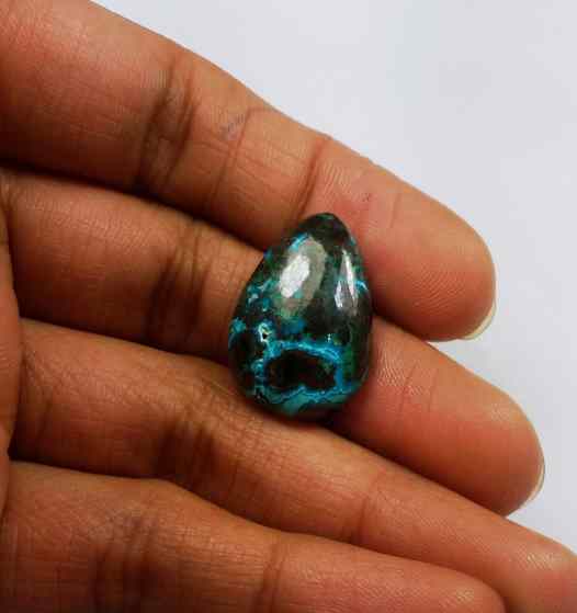 14.95 Carats Chrysocolla 21.84 x 14.67 x 5.30 mm