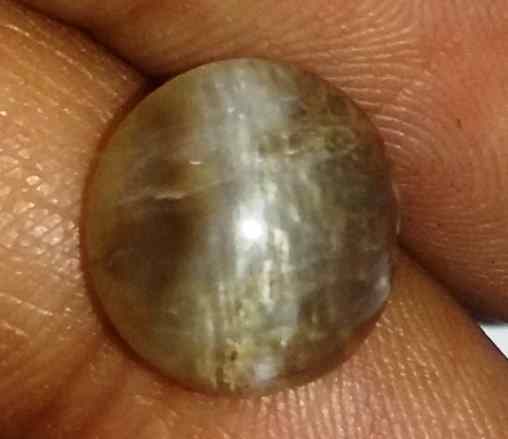 2.94 Carat Yellowish Brown  Kanak Khet Chrysoberyl Cat's Eye 10.60 x 9.57 x 5.52 mm