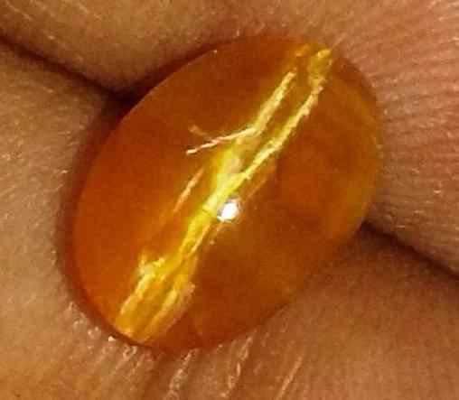 1.79 Carat Yellowish Brown  Kanak Khet Chrysoberyl Cat's Eye 8.67 x 6.20 x 5.33 mm