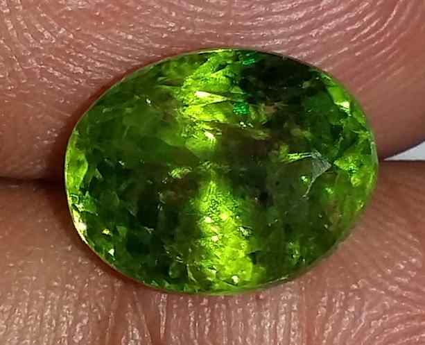5.71 Carats Green Peridot 11.38x9.06x7.35mm