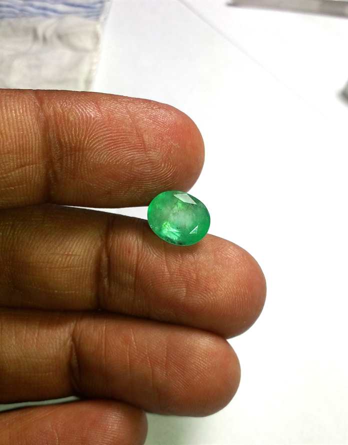 4.11 Carats Colombian Emerald 10.80 x 8.80 x 6.43 mm