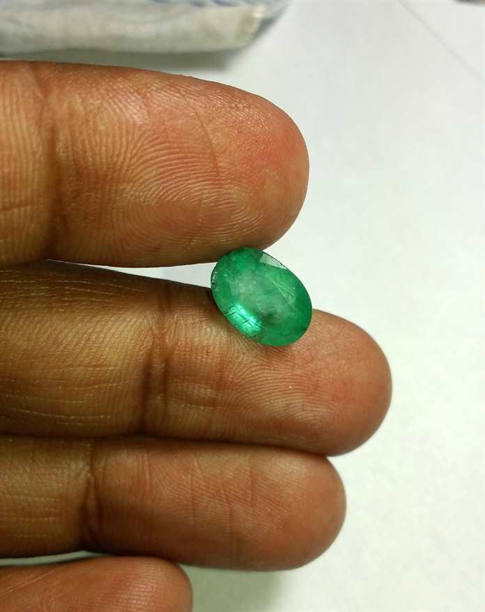 4.26 Carats Colombian Emerald 11.80 x 8.60 x 6.50 mm