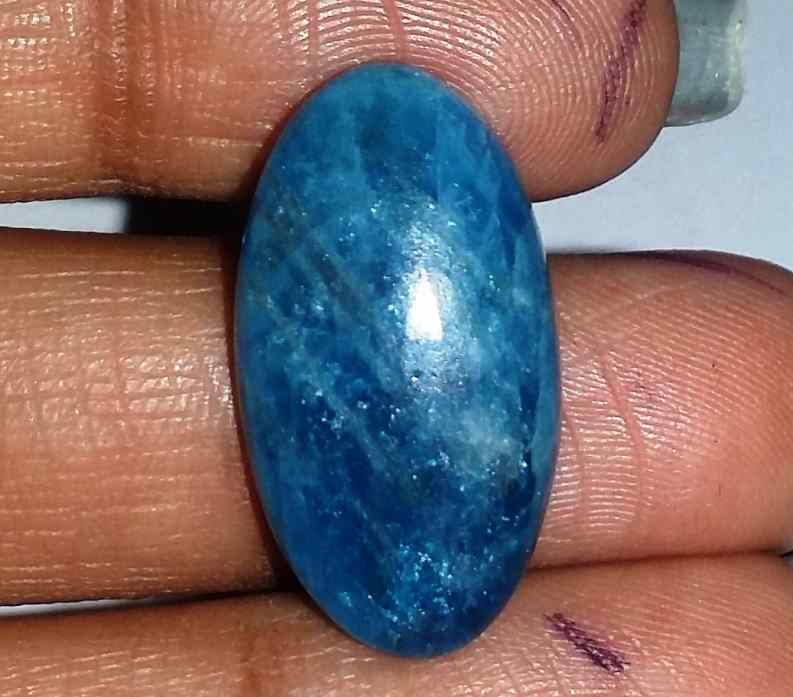 14.86 Carats Neon Apatite 22.83 X 12.59 X 5.32 mm