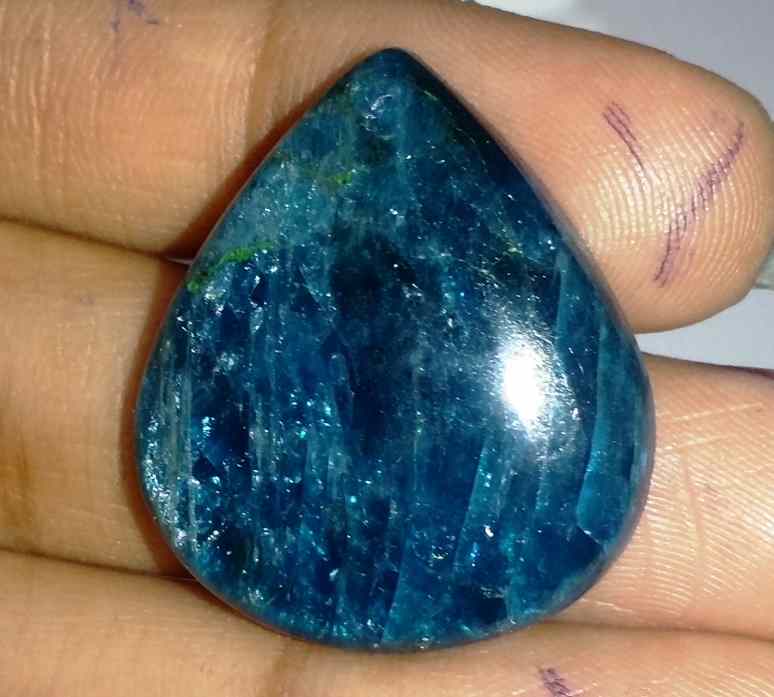 33.9 Carats Neon Apatite 26.68 X 23.21 X 6.15 mm
