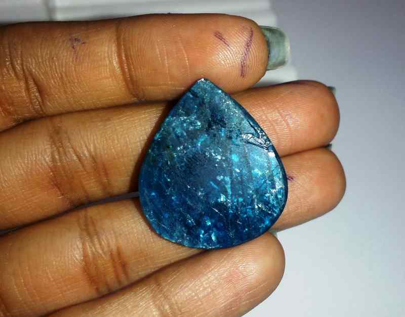 33.9 Carats Neon Apatite 26.68 X 23.21 X 6.15 mm
