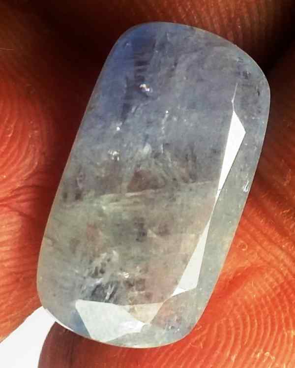10.72 Carats Ceylon Blue Sapphire 18.21 x 10.18 x 5.14 mm