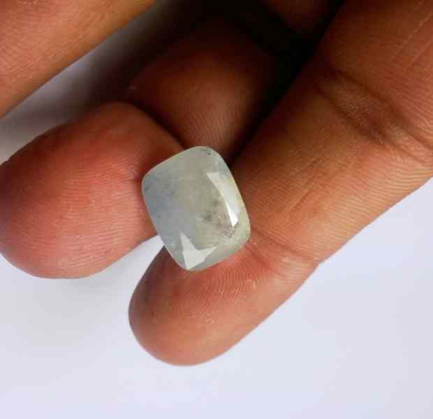 10 Carats Ceylon Blue Sapphire 14.21 x 11.19 x 6.22 mm