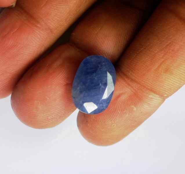 10.81 Carats Ceylon Blue Sapphire 15.73 x 10.99 x 7.90 mm