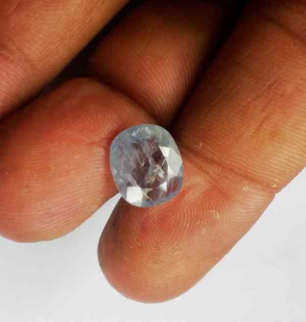 3.74 Carats Blue Sapphire Ceylon 10.74 x 9.51 x 3.75 mm