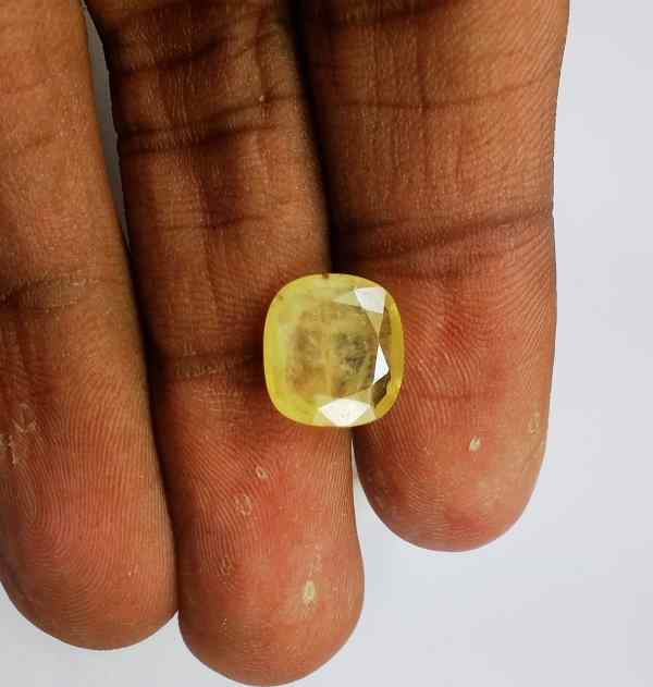 3.75 Carats Yellow Sapphire Ceylon 10.68 x 9.96 x 3.24 mm