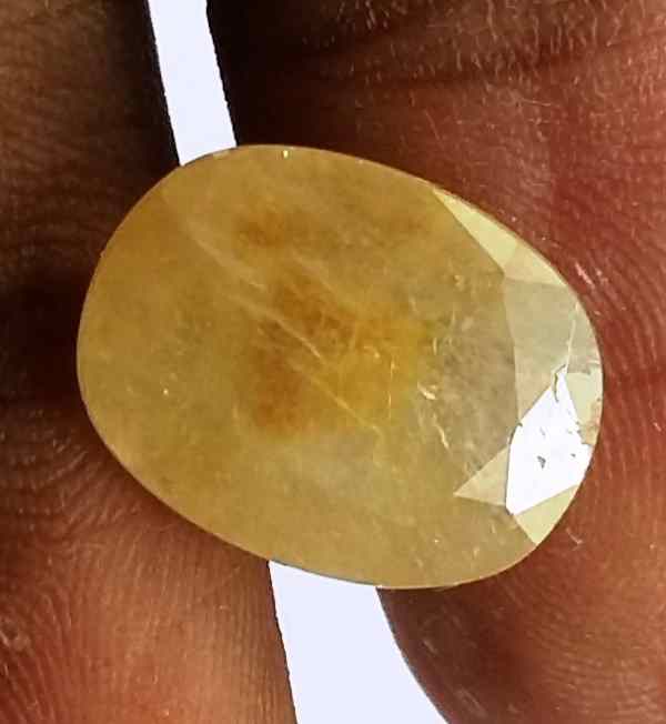 6.3 Carats Ceylon Yellow Sapphire 13.63 x 10.44 x 4.53 mm
