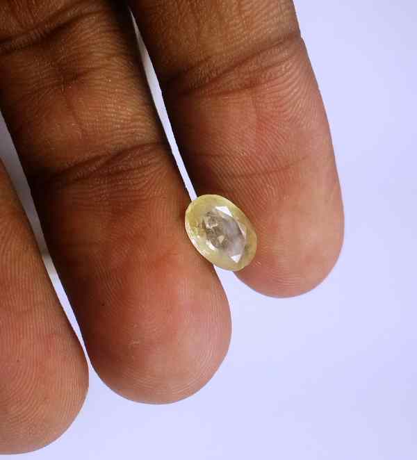 1.56 Carats Ceylon Yellow Sapphire 8.64 x 5.91 x 3.17 mm
