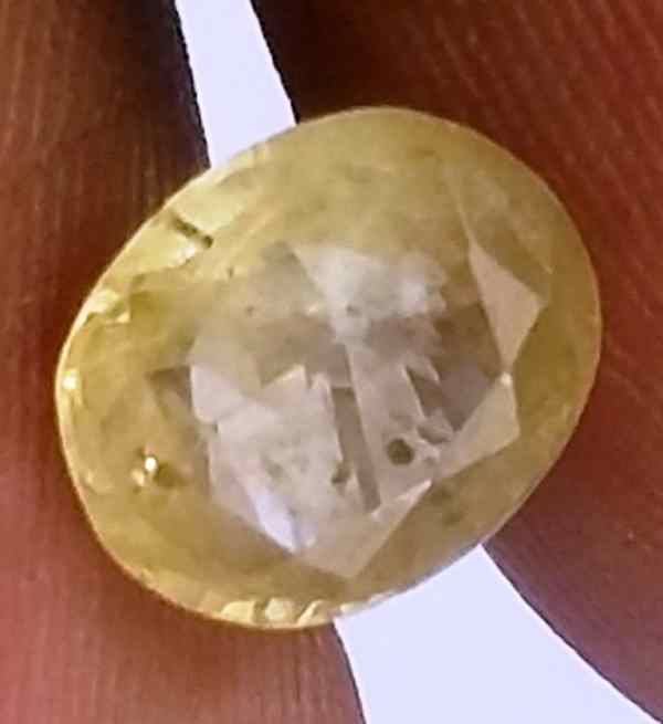 1.53 Carats Ceylon Yellow Sapphire 7.73 x 6.34 x 3.55 mm
